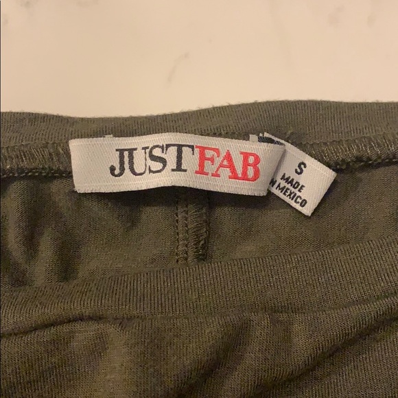 JustFab Olive Green Oversized Top - Picture 3 of 4